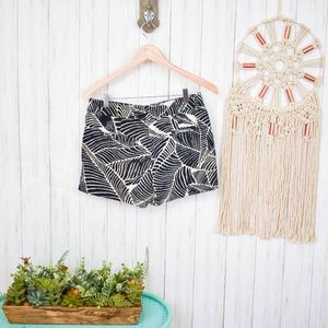 LOFT Shorts - LOFT Black Banana Leaf Print Shorts P01 LOFT Shorts - LOFT Black Banana Leaf Print Shorts P01